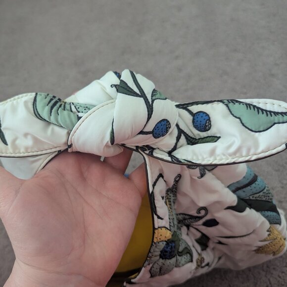 Tory Burch Zoe Quilted Tie Bag in Ivory Floral - Picture 4 of 15